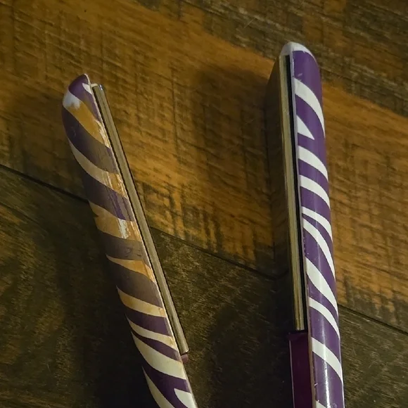 Smart Titanium Purple Zebra Hair Straightener - Picture 3 of 3